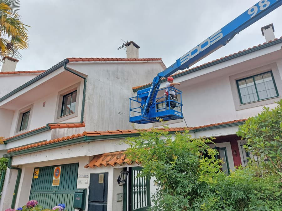 pintura exterior en Oleiros